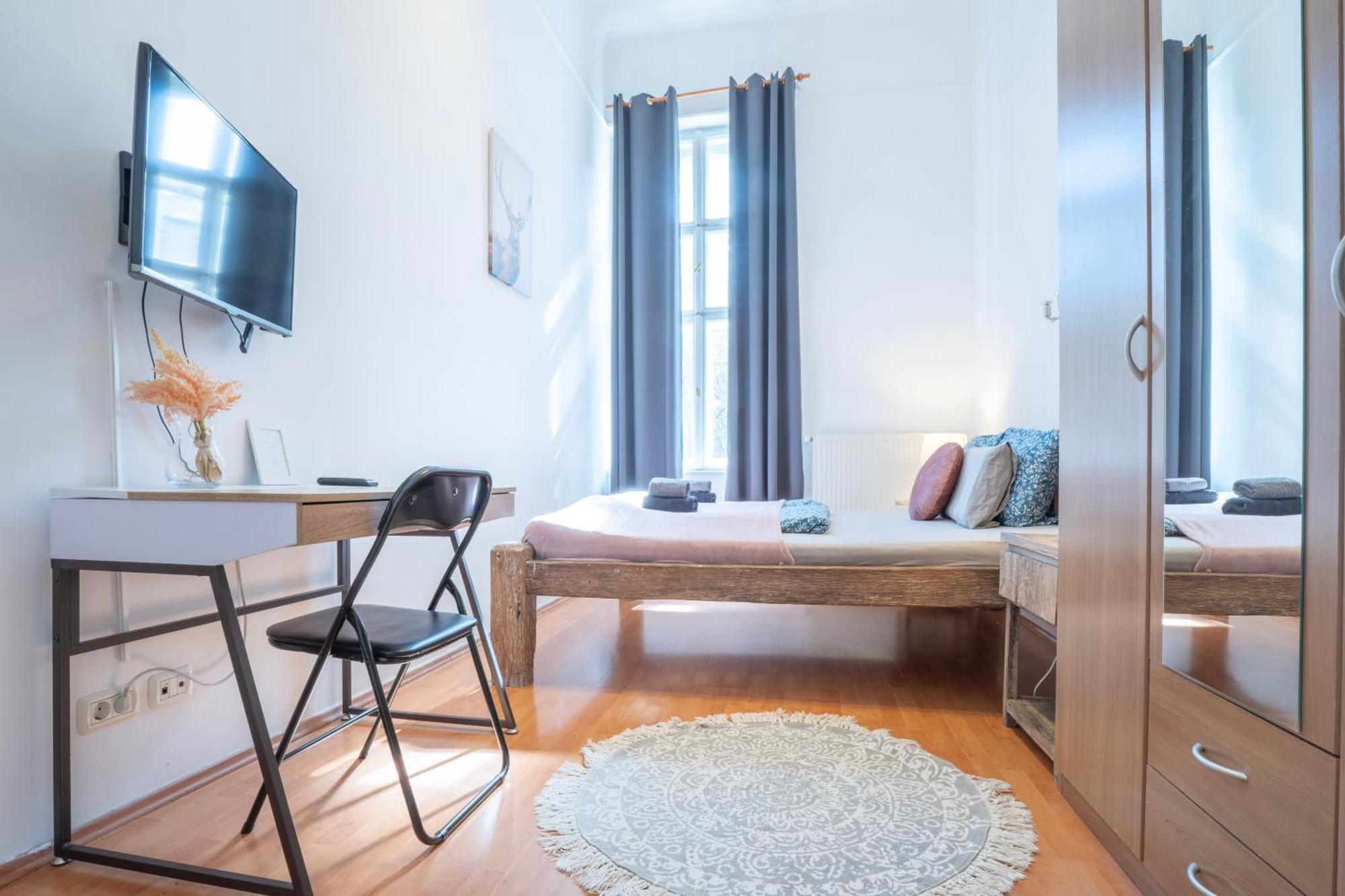 Cedar Inn Budapest - Palace District Dış mekan fotoğraf